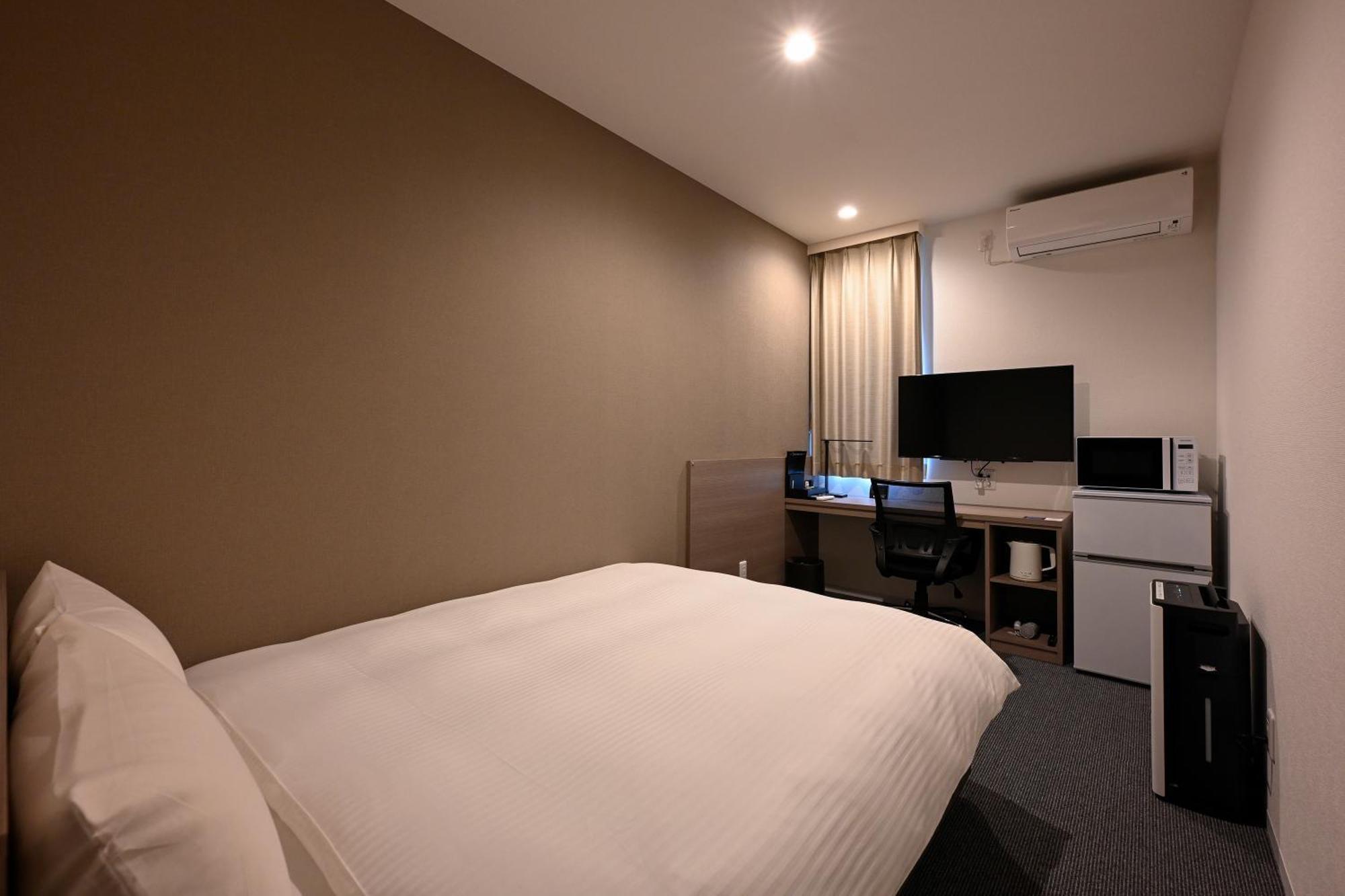 Hotel R9 The Yard Kohoku Saga Exteriör bild